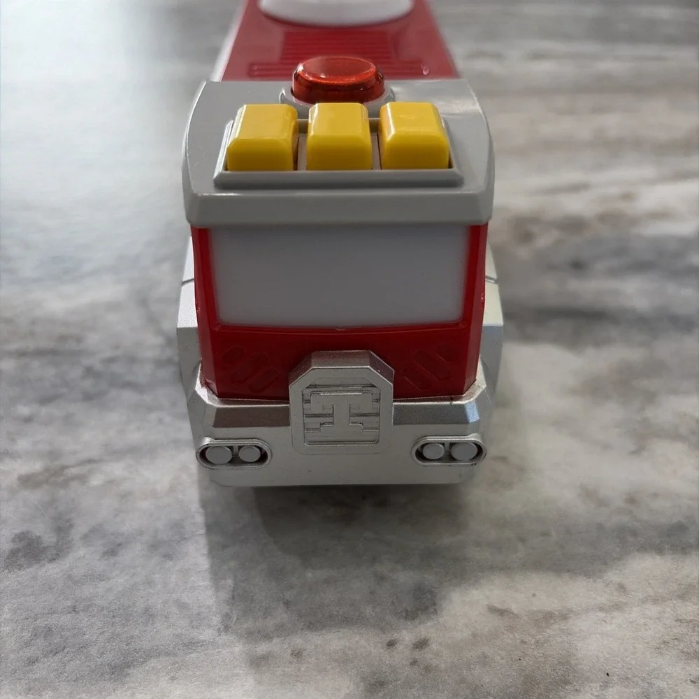 Tonka Fire Truck Light Up Rescue Vehicle Toy Red Ladder Truck Working 7